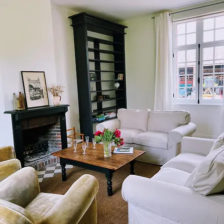 Distilery House Holiday home